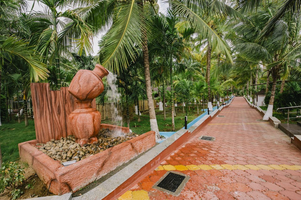 Sterling Anaikatti Hotel Varagampadi Exterior photo